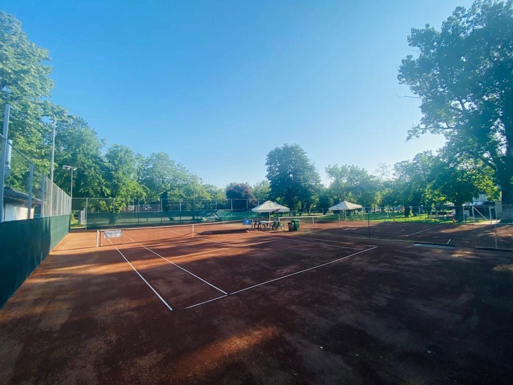 Tennis Team București Image