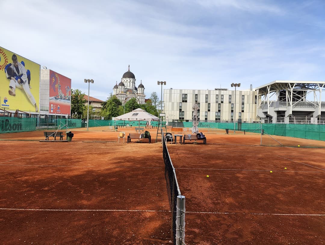 Club sportiv Arc Pro Tenis - Bucuresti - facilități și terenuri sportive